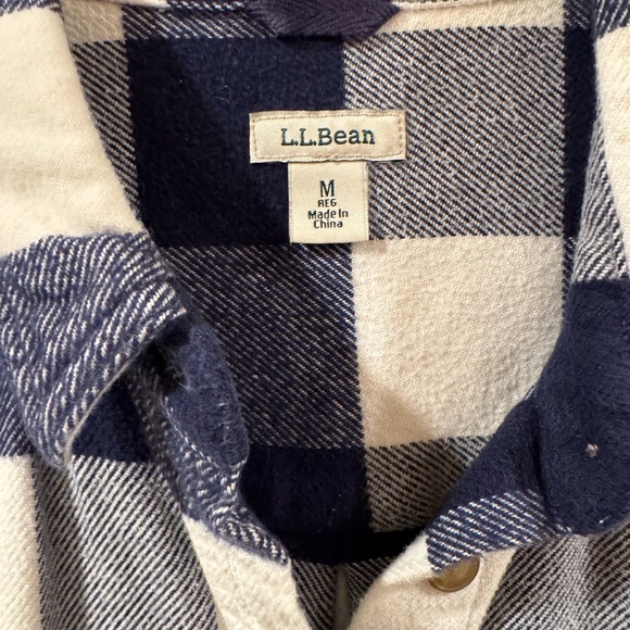 LL Bean navy blue white plaid flannel shirt. Super soft M - Picture 3 of 5